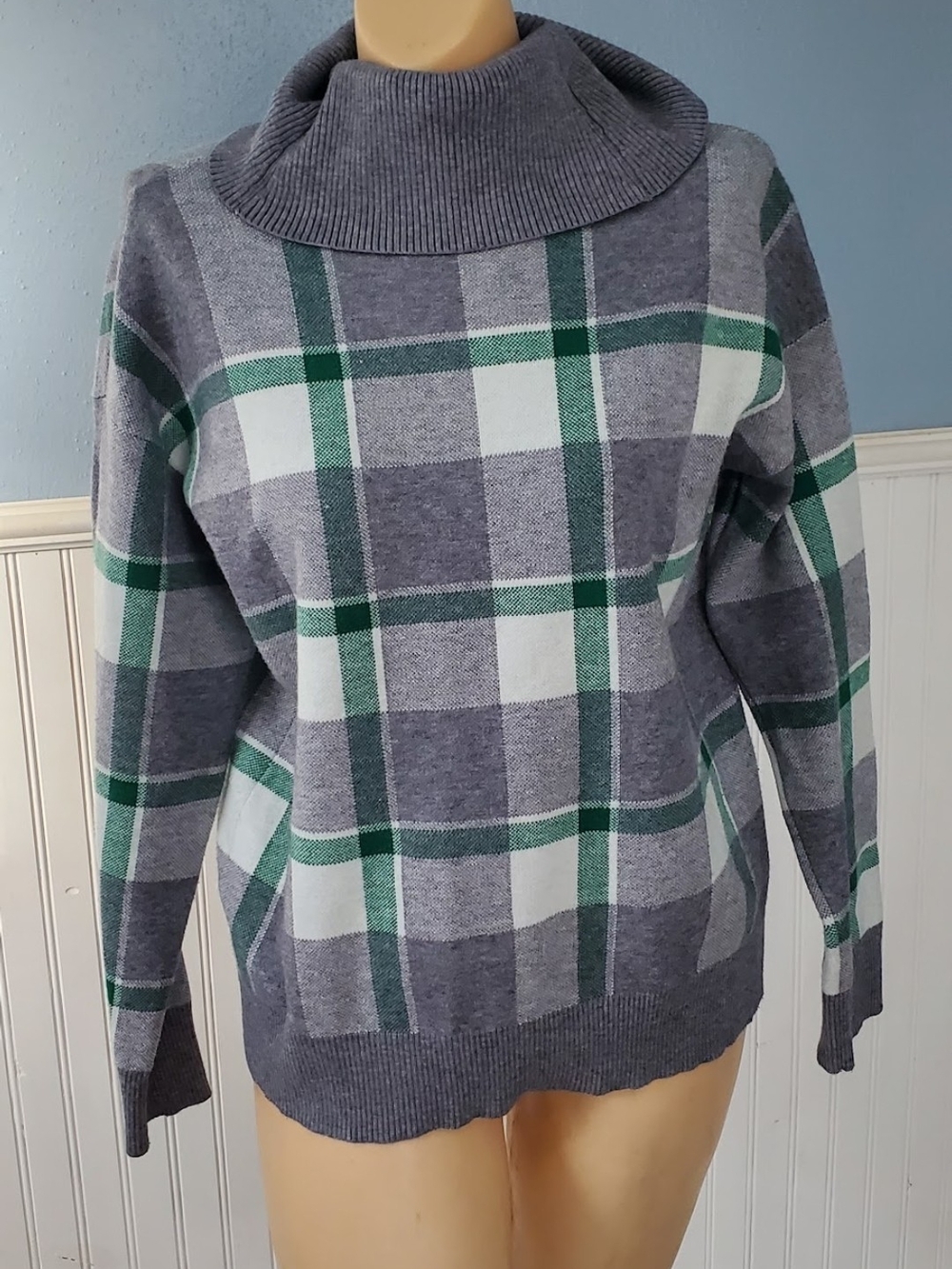 Tahari Gray and Green Plaid Cowl Neck Sweater Preppy Academia